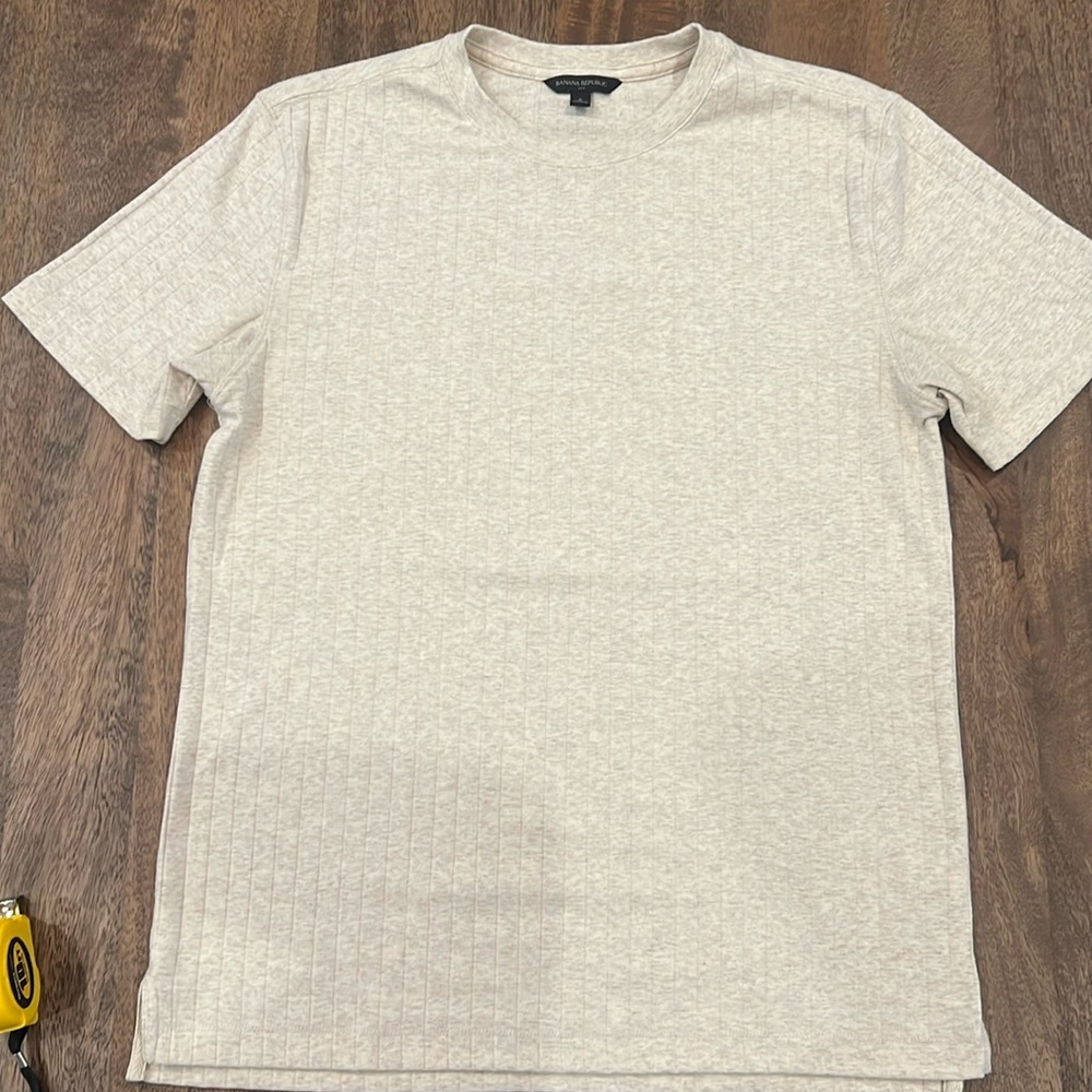Banana Republic Sand Ribbed Short Sleeve Shirt